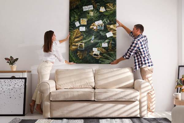Pin board Golden leaves in a tropical plant composition