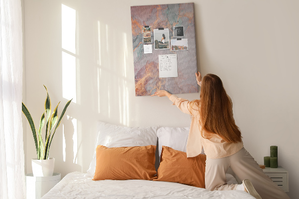 Memo cork board Abstract pattern with delicate veins