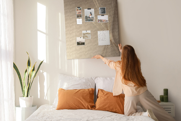 Wall cork memo board Delicate lines on a background in shades of beige
