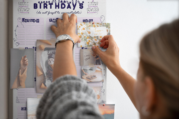 Memo cork board Birthday calendar with colorful balloons