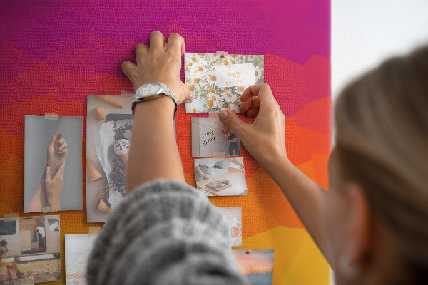 Pin board Color gradient in shades of orange and purple