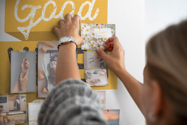 Wall cork memo board Positive vibes in stylish graphics