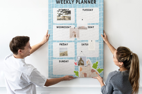 Wall cork memo board Weekly planner with a cute cat