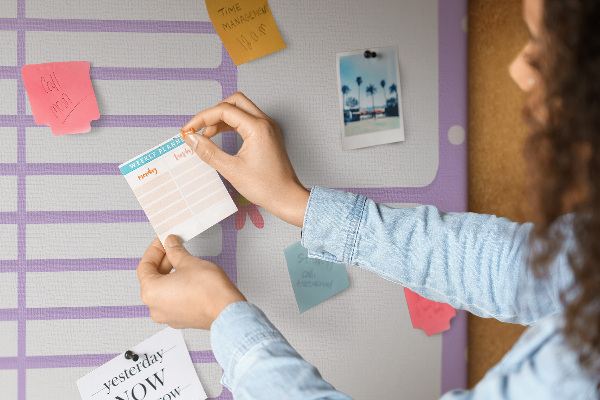 Memo cork board Daily planner in pastel colors