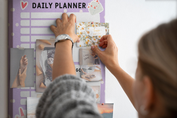 Memo cork board Daily planner in pastel colors