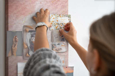 Memo cork board A delicate pink background with gold accents