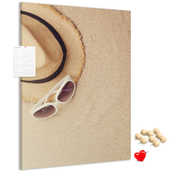 Pin board Summer beach accessories in the sand