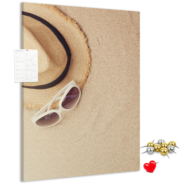 Pin board Summer beach accessories in the sand