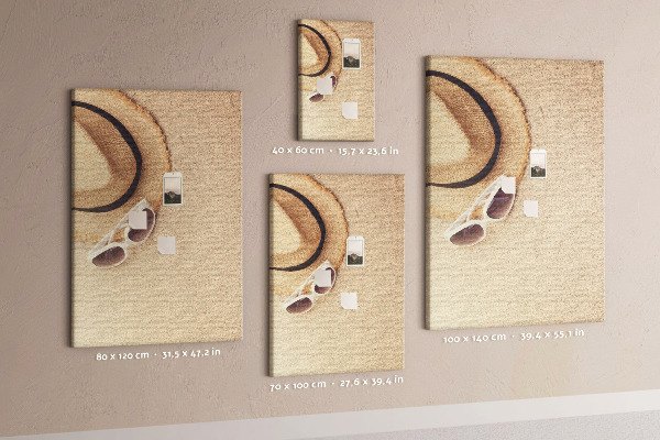 Pin board Summer beach accessories in the sand