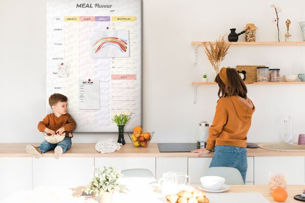 Pin board Meal planner with colored sections