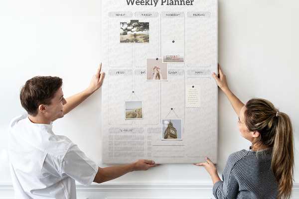 Cork notice board Weekly planner with space for notes