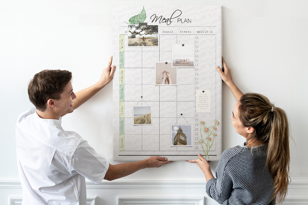 Memo cork board Meal Plan with Floral Accents