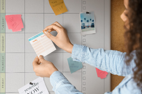 Memo cork board Meal Plan with Floral Accents