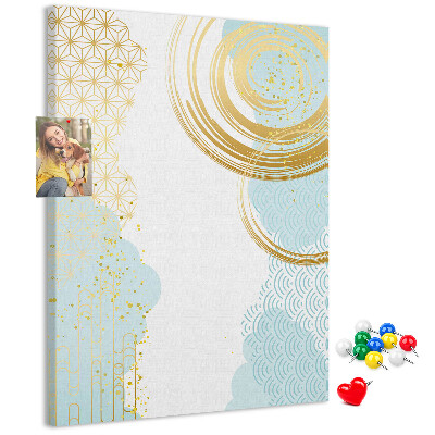 Pin board Golden circles on a delicate background