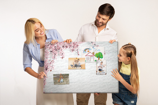 Cork display board Spring flowers