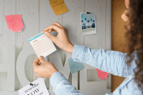 Cork memo board Home lettering