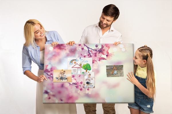 Cork board Spring flowers