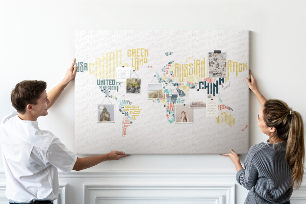 Cork memo board Country names