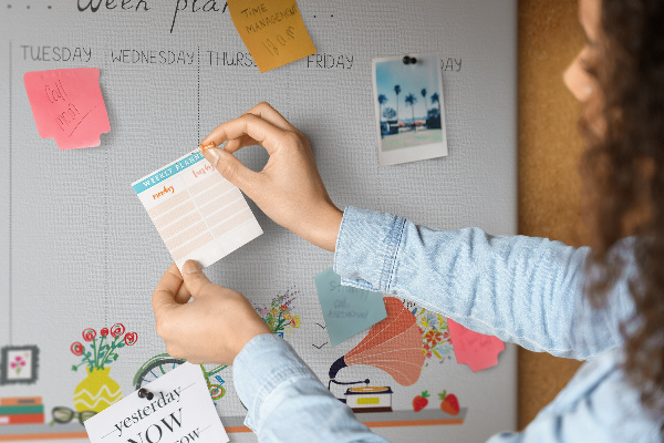 Cork board Weekly planner