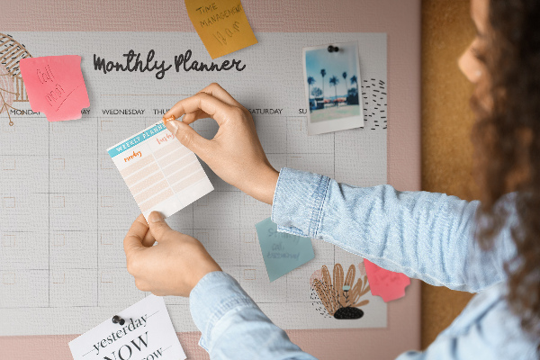 Cork memo board Monthly planner with flowers