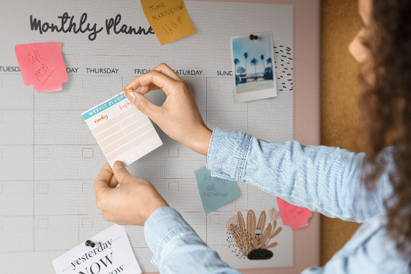 Cork memo board Monthly planner with flowers