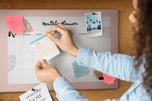 Cork memo board Monthly planner with flowers