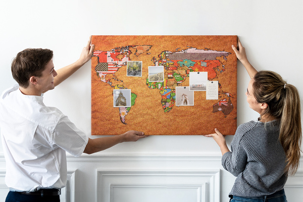Cork memo board World Map with flags