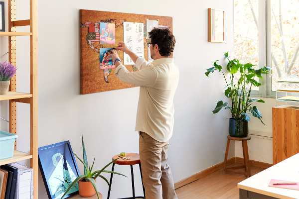 Cork memo board World Map with flags