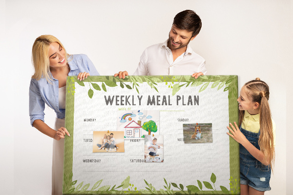 Cork memo board Weekly menu