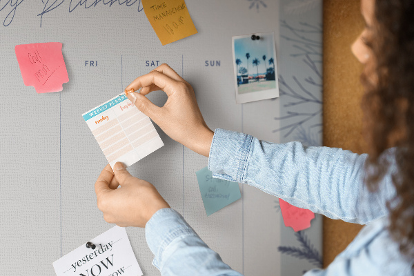 Cork memo board Winter weekly planner