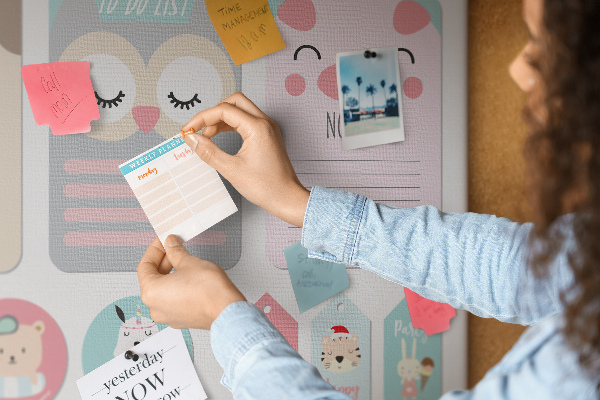 Cork board Happy animals