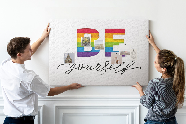 Cork memo board Be yourself lettering