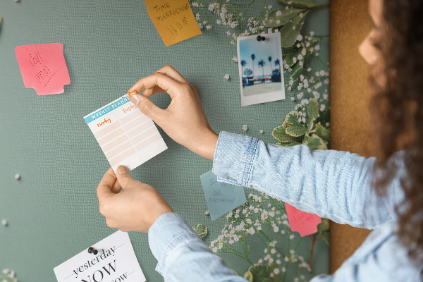 Cork memo board Delicate flowers