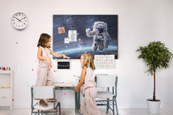 Cork memo board Astronaut