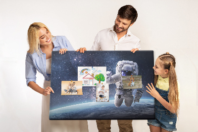 Cork memo board Astronaut