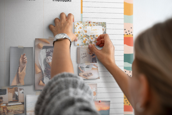 Cork display board Retro weekly planner