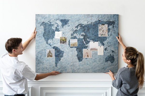 Cork memo board Painted world map