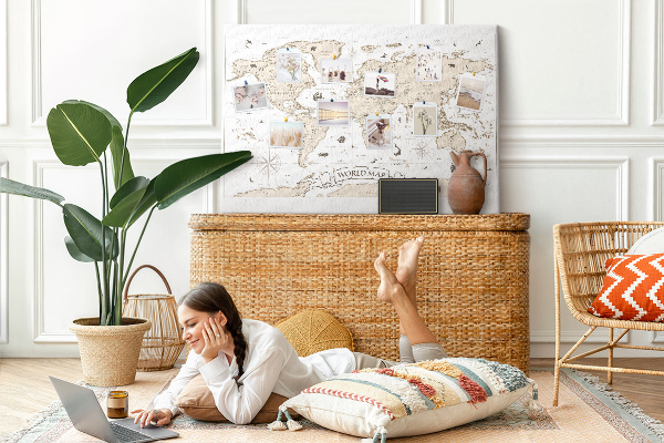 Cork display board Vintage world map