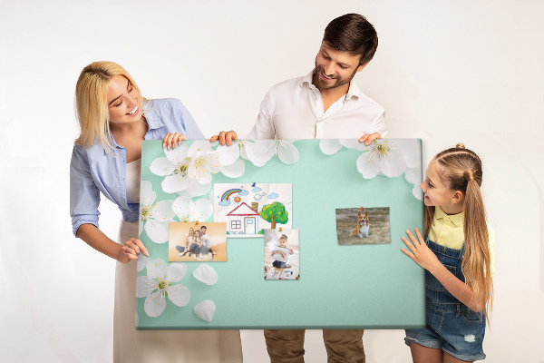 Cork display board Blooming daisies