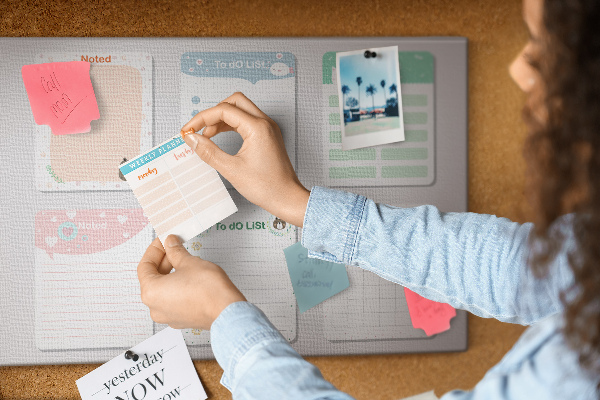 Cork board Colorful notes