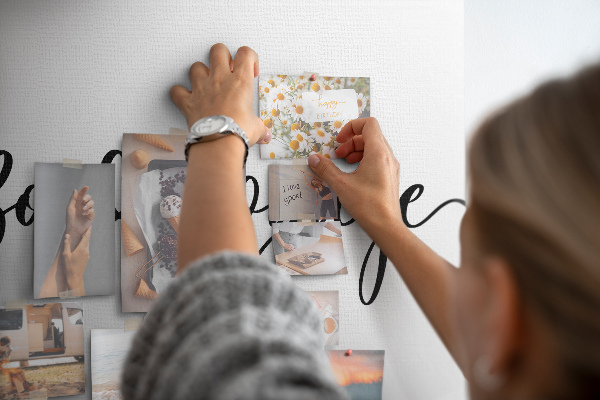 Cork memo board Bon voyage lettering