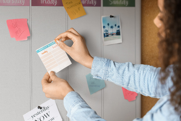 Cork memo board Weekly planner flowers