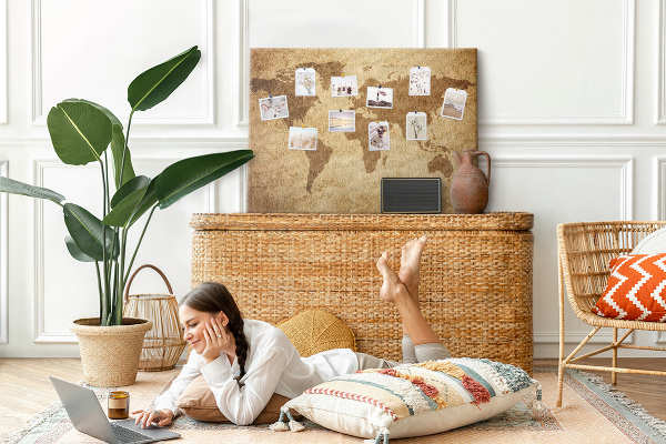Cork display board Vintage world map