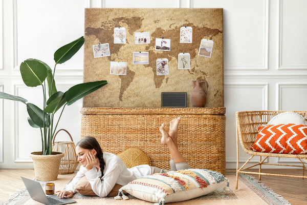Cork display board Vintage world map