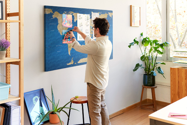 Cork memo board World countries