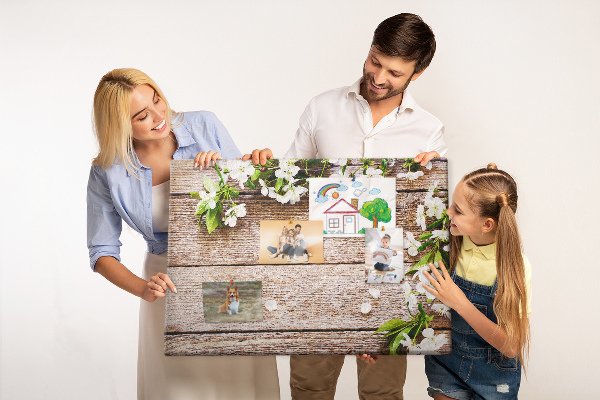 Cork memo board Flowers on wood