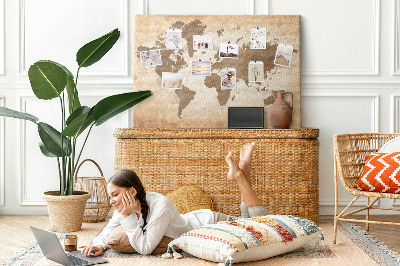 Cork board Painted world map