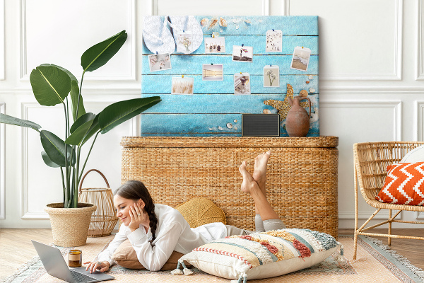 Cork memo board Seashells on wood