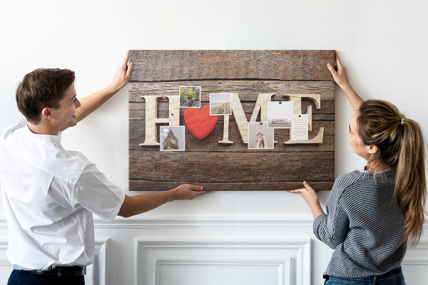 Cork memo board Home lettering