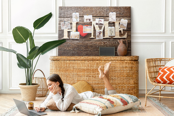 Cork memo board Home lettering